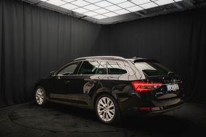 Skoda Superb bild 7