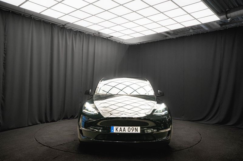 Tesla Model Y bild 4
