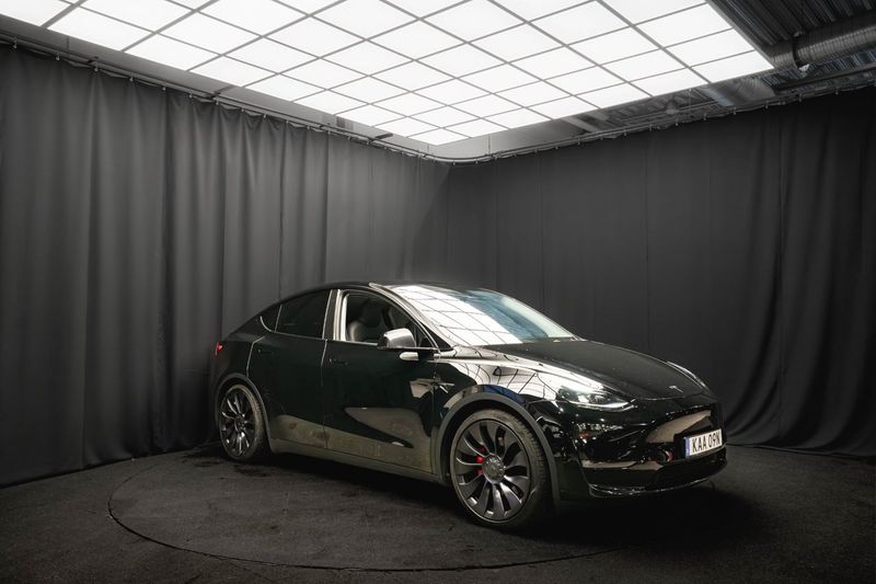 Tesla Model Y bild 5