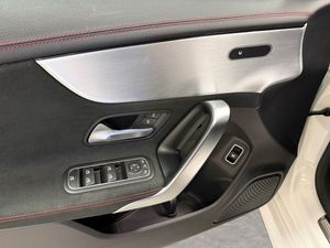 Mercedes CLA220 bild 9