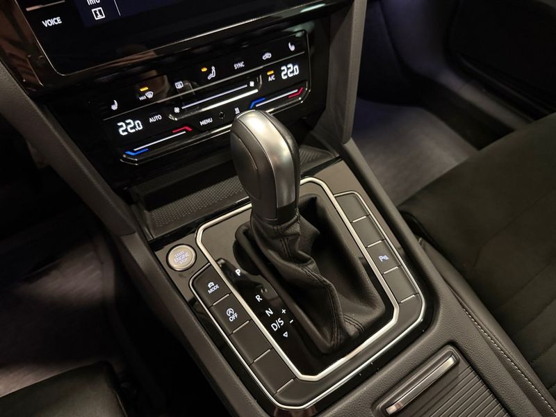 Volkswagen Passat bild 13