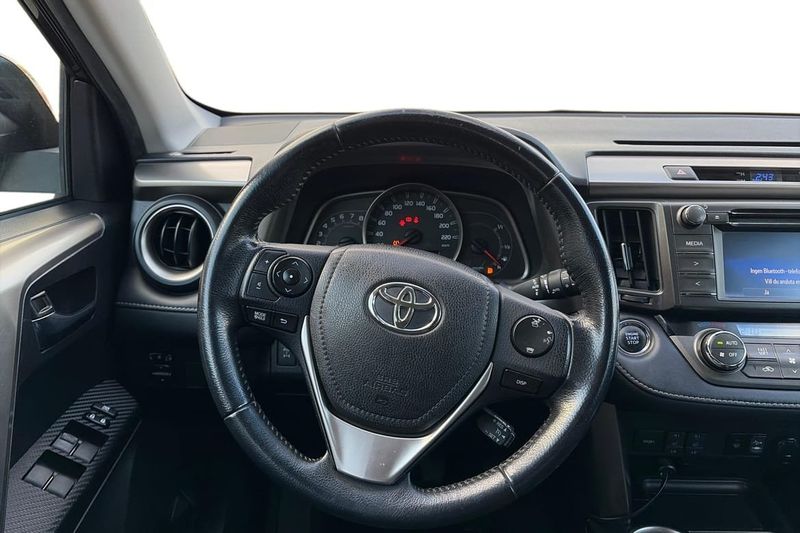 Toyota RAV4 bild 10
