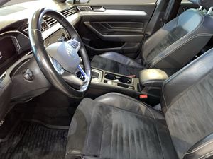 Volkswagen Passat bild 9