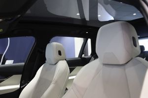 BMW i5 bild 9