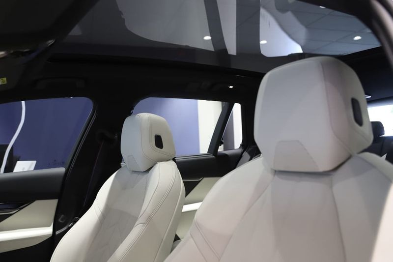 BMW i5 bild 9