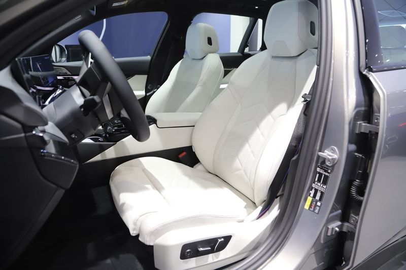 BMW i5 bild 5