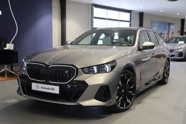 BMW i5 M Sport PRO / 21" / HUD / B&W / Elstolar - 2026