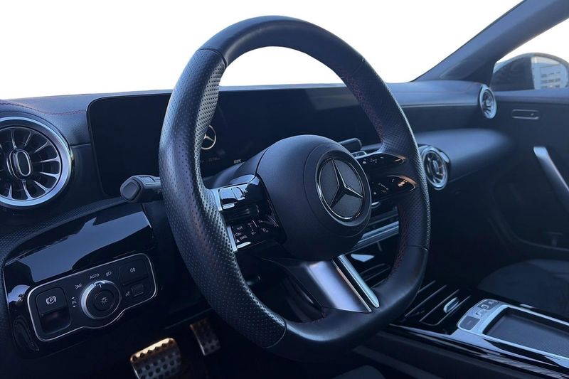 Mercedes CLA200 bild 8