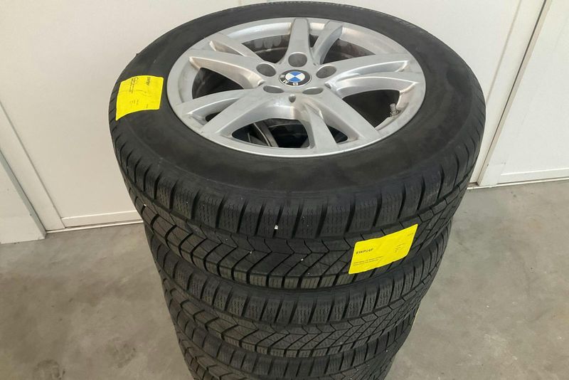 BMW 216 bild 14