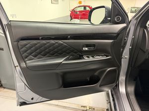 Mitsubishi Outlander bild 9