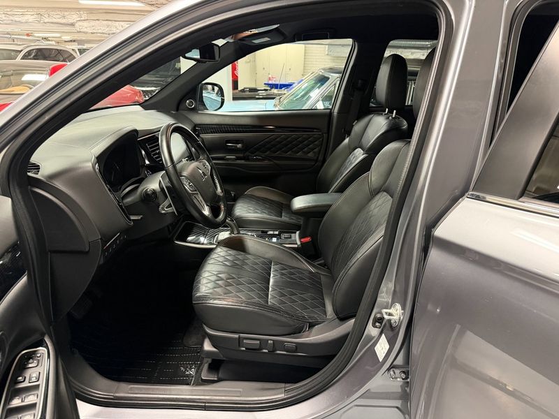 Mitsubishi Outlander bild 6