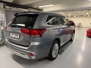 Mitsubishi Outlander bild 4