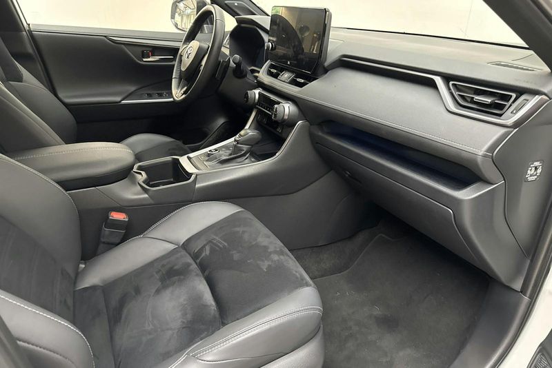 Toyota RAV4 bild 7