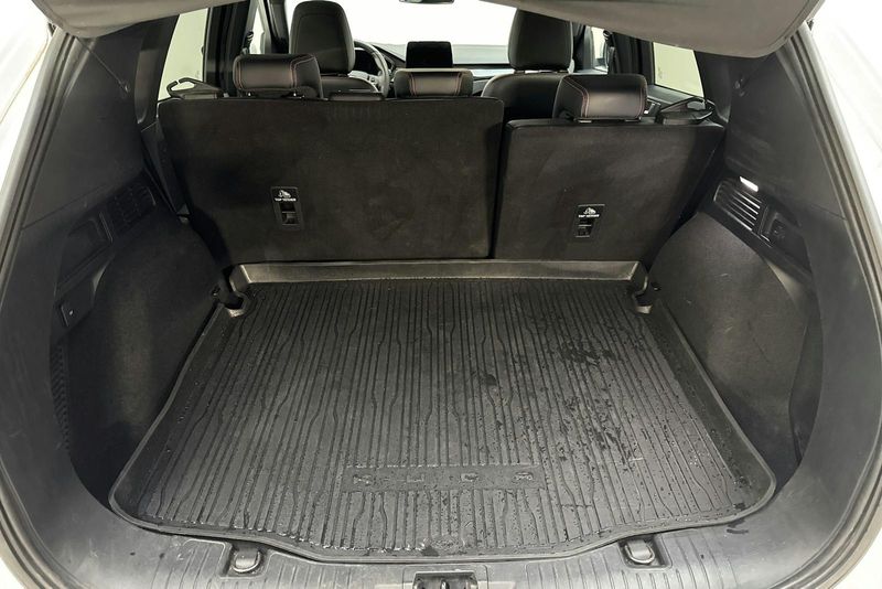 Ford Kuga bild 9