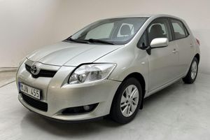 Toyota Auris bild 1