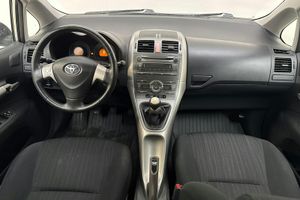 Toyota Auris bild 6