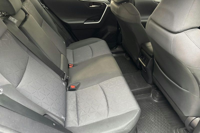 Toyota RAV4 bild 8