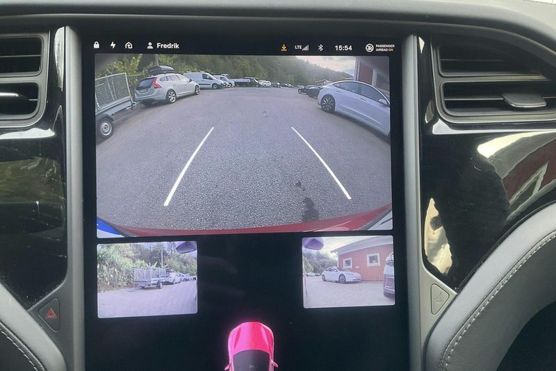 Tesla Model S bild 15