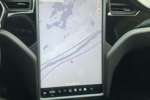 Tesla Model S bild 14