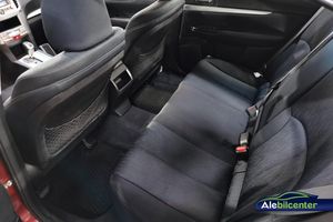 Subaru Legacy bild 8