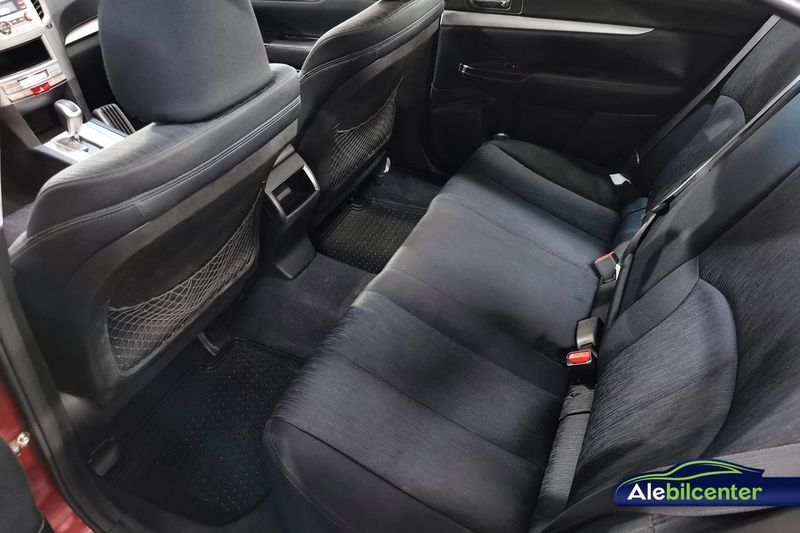 Subaru Legacy bild 8