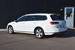 Volkswagen Passat bild 4