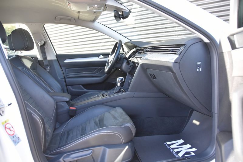 Volkswagen Passat bild 10