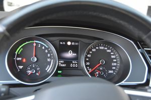 Volkswagen Passat bild 14