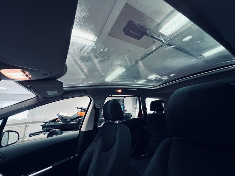 Peugeot 308 SW bild 7