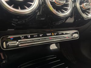 Mercedes CLA200 bild 26