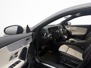 Mercedes CLA200 bild 9