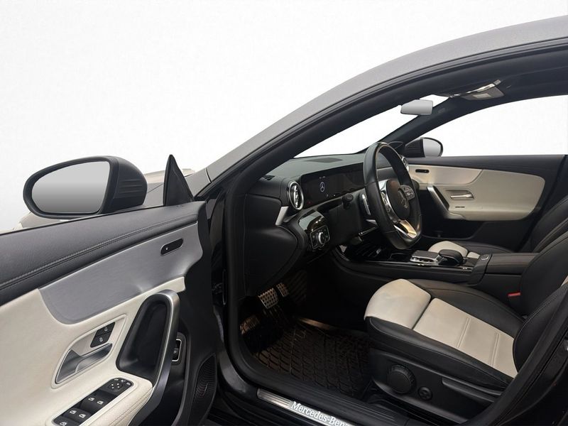 Mercedes CLA200 bild 9