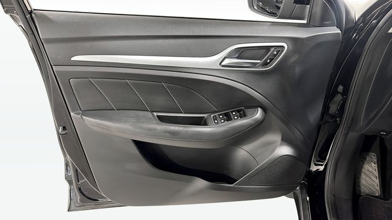 MG ZS EV bild 21