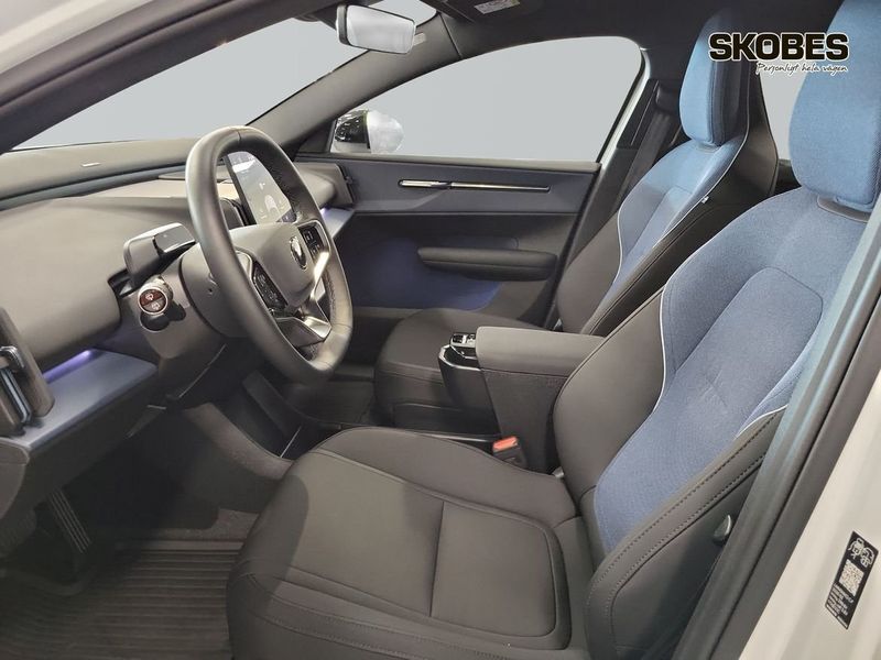 Volvo EX30 bild 8