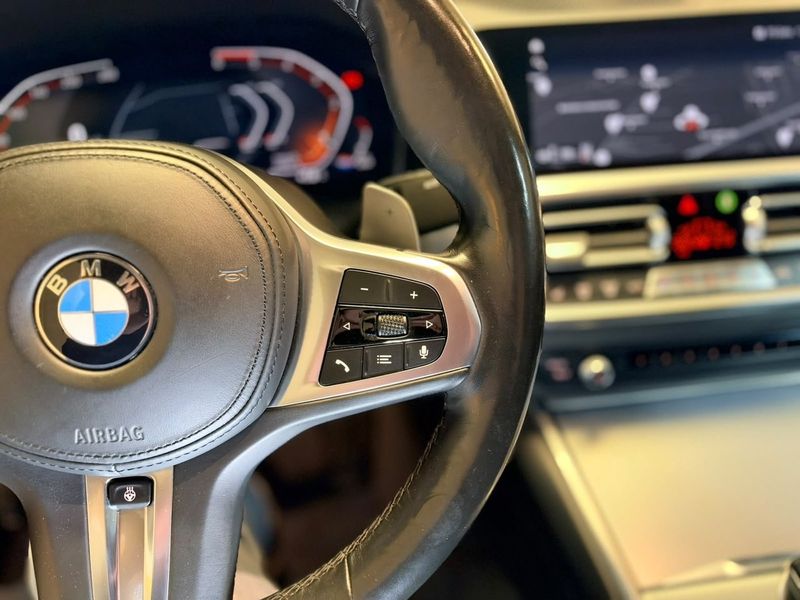 BMW 320 bild 10