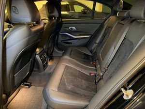 BMW 320 bild 23