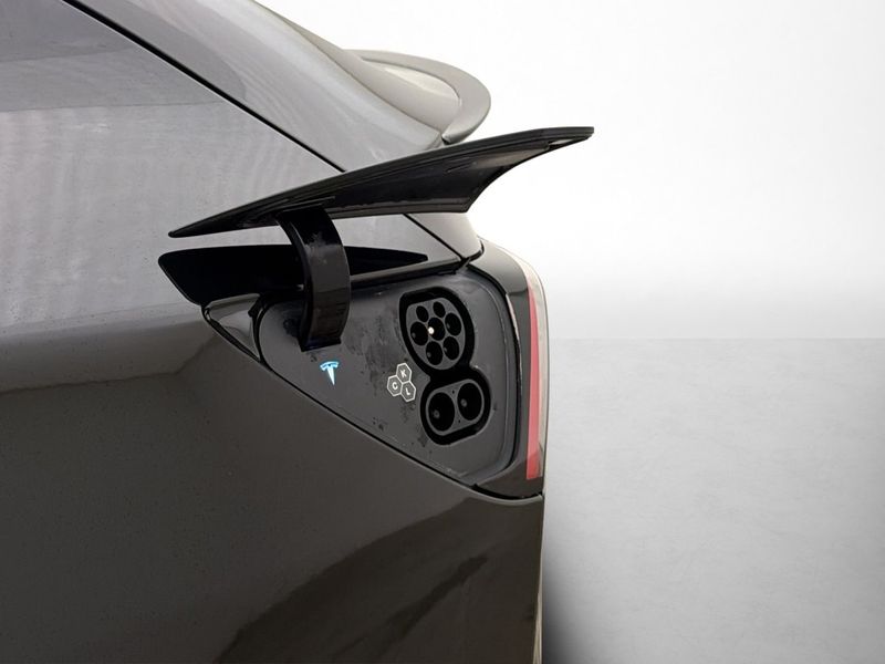 Tesla Model Y bild 30