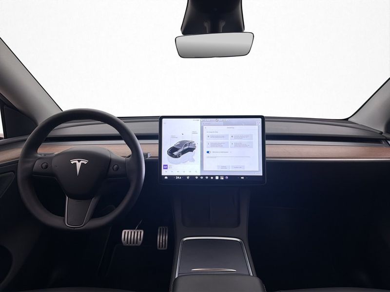 Tesla Model Y bild 15