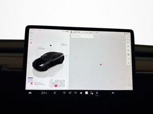Tesla Model Y bild 25