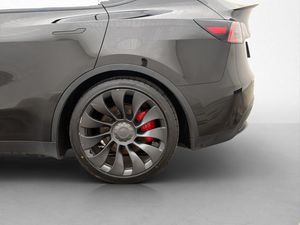 Tesla Model Y bild 32