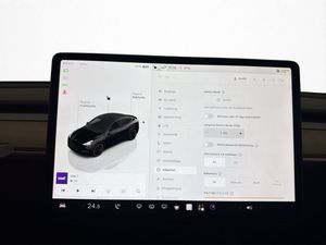 Tesla Model Y bild 24