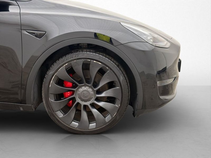 Tesla Model Y bild 34