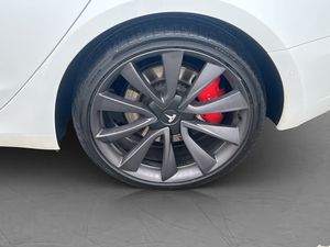 Tesla Model 3 bild 30