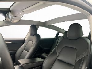 Tesla Model 3 bild 14