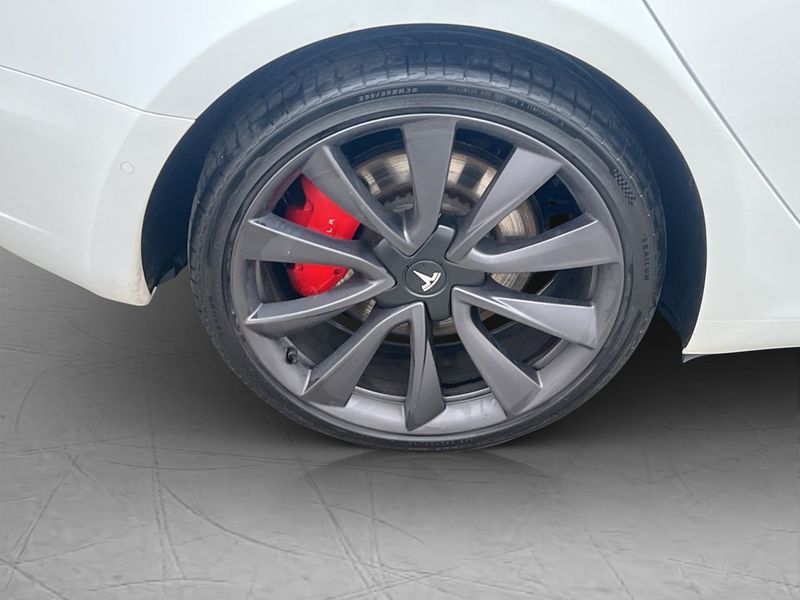 Tesla Model 3 bild 31