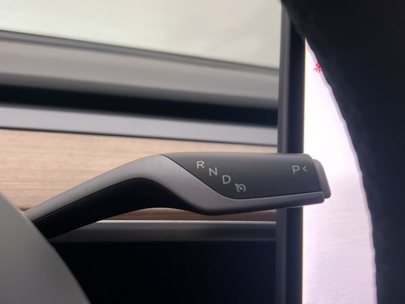 Tesla Model 3 bild 27