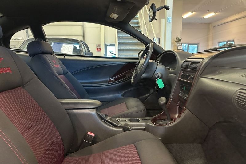 Ford Mustang bild 11