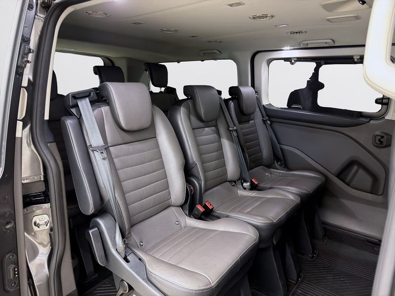 Ford Tourneo Custom bild 14