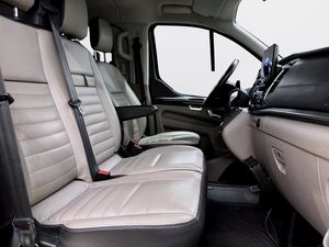 Ford Tourneo Custom bild 12