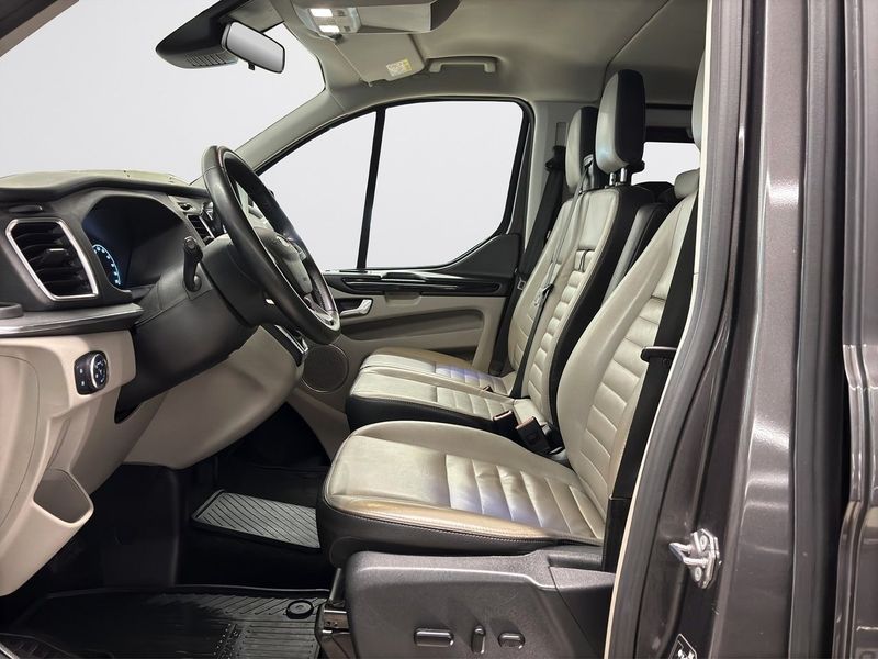 Ford Tourneo Custom bild 7